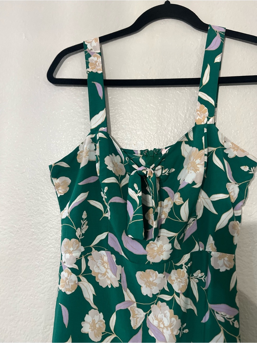 Green Floral Long Dress with Tie Front.Preowned